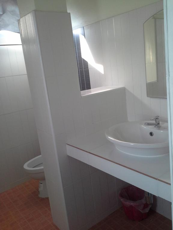 Bansappoori Aparthotel Lamphun Quarto foto