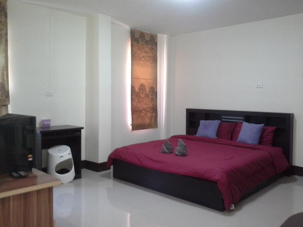 Bansappoori Aparthotel Lamphun Quarto foto